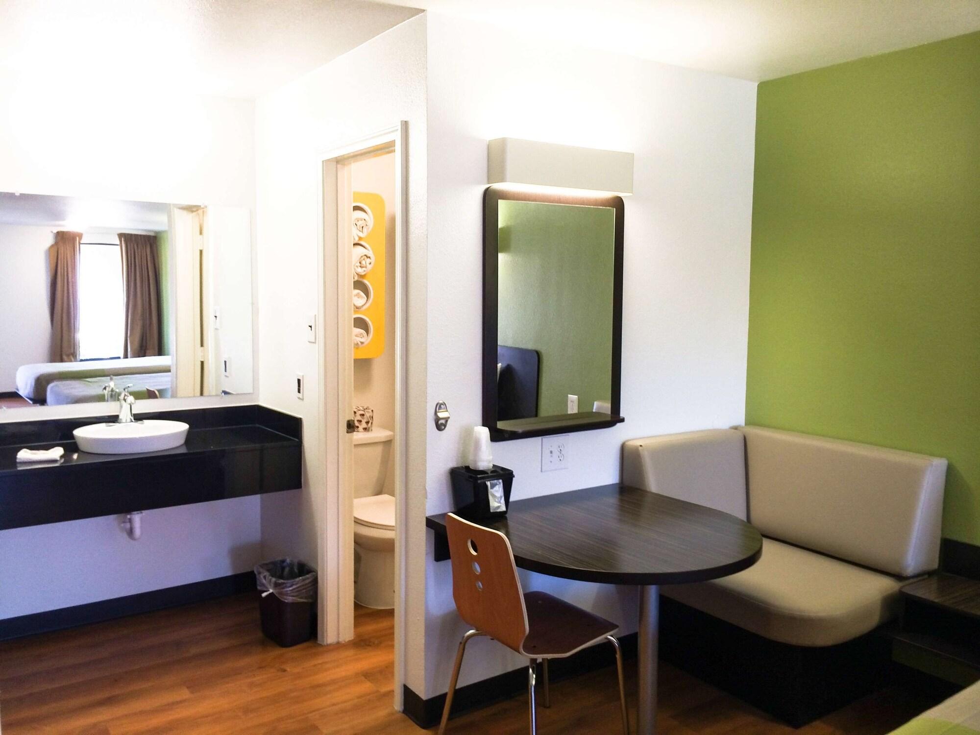 Motel 6-Longview, Tx - North Eksteriør billede